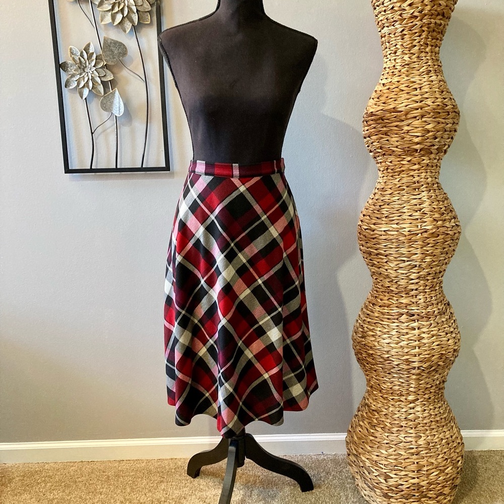 Plaid skirt